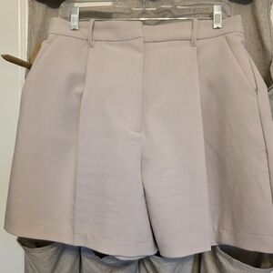 Abercrombie & Fitch Women's MEDIUM  Light Beige Shorts